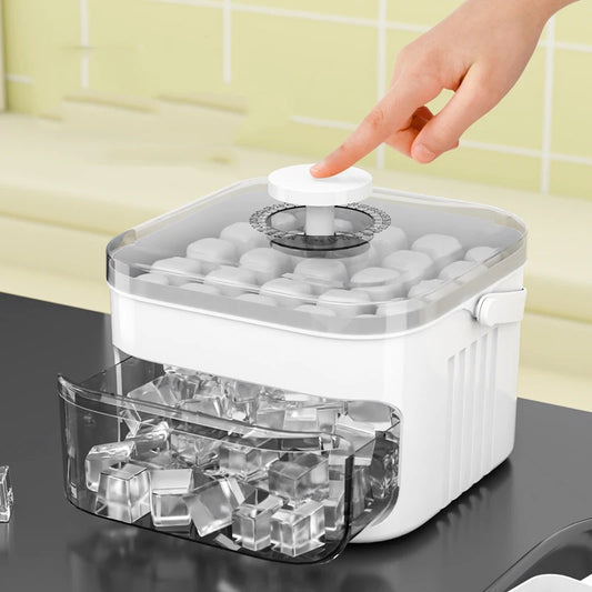 "Portable Ice Maker Box with Handle – Easy Press Lid, BPA-Free, Summer Essential for Home or Camping"